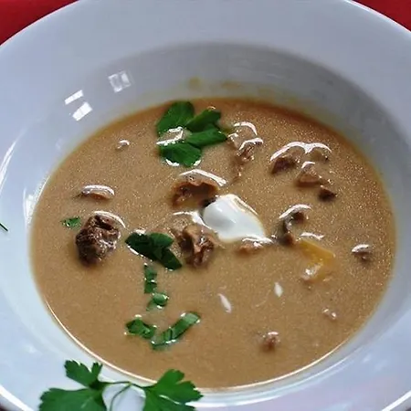 Pod Dobrym Aniolem Krzywonoga